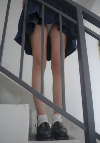 公交车揉捏大乳呻吟喘娇